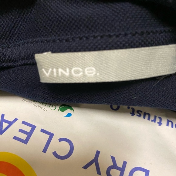 Polo - Picture 2 of 2